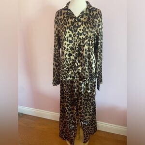 Leopard Print Satin Long Sleeve Pajamas
